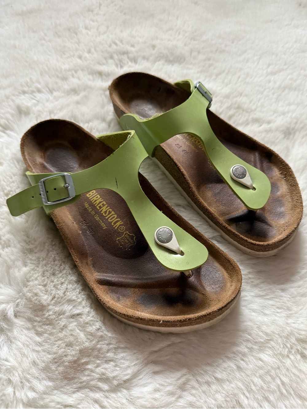Birkenstock Womens Gizeh Thong Sandal Lime Green EU Size 40 US Size 9
